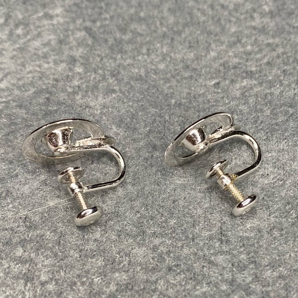 Sterling Silver Earrings for non-pierced Ears - Picture 5 of 7